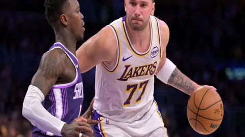 “中国泳坛，翘首以待你们的英勇担当”